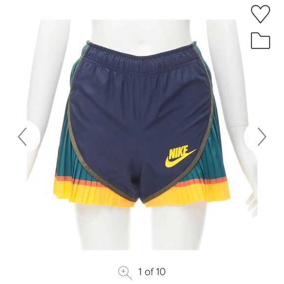 Sacai x Nike Tiempo Shorts - Picture 3 of 3